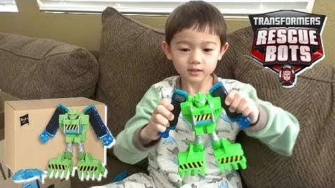 TRANSFORMERS RESCUE BOTS ENERGIZE BOULDER - Bobby Unboxing His New Toy!