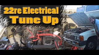 22re - Spark Plugs, Wires, Rotor, and Disitributor Cap Install - Toyota Sunrader - Episode 3