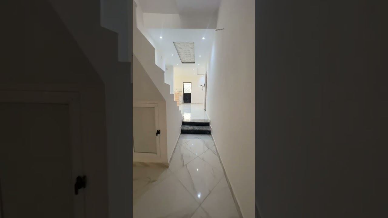 عقار شباب وسط قرواو ولاية البليدة الهاتف 0770883717