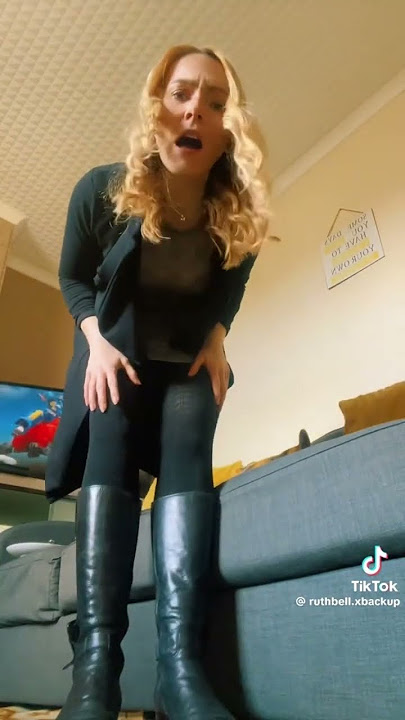 You need to clean my shoes tiny #giantess #giantwoman #fypシ゚viral #goddess #subscribe #growth