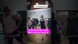 💪 Strong legs, toned glutes, tighter core 🙌 Taunton community group fitness 😁 #legsbumstums