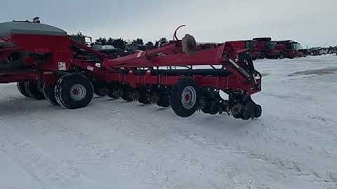 2003 Case IH 1200 16R30 Pivot Planter