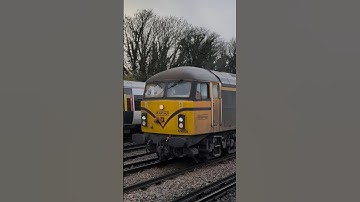 69008 and 69013 pass through Redhill running an RHTT with a 2 tone 24/11/25
