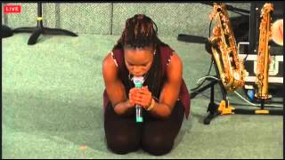 Video thumbnail of "William McDowell -I Give it All/On My Knees"