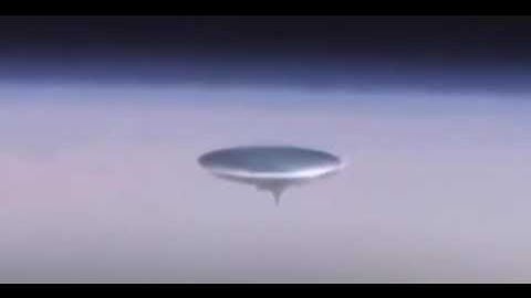 Alien Station In The Earth's Atmosphere - Корабль Станция в Атмосфере Земли