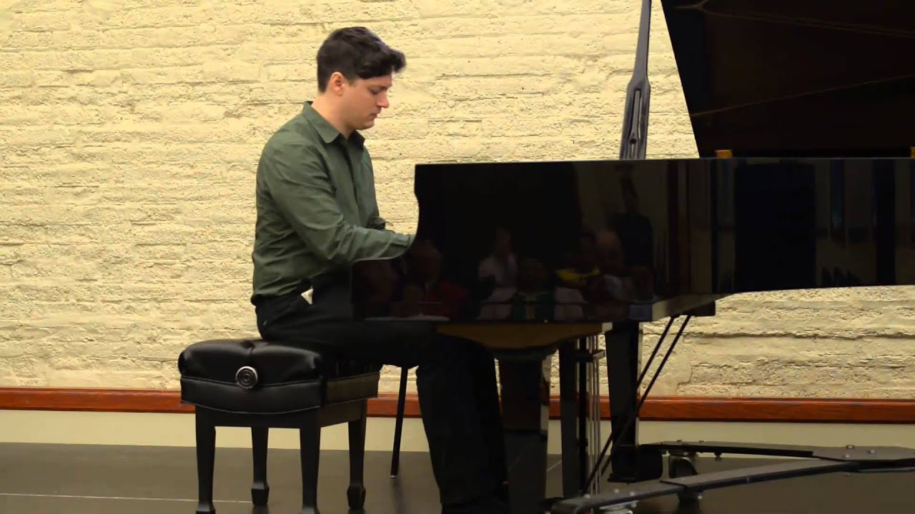 Alex Roney Alex Rowney performing Beethoven - YouTube