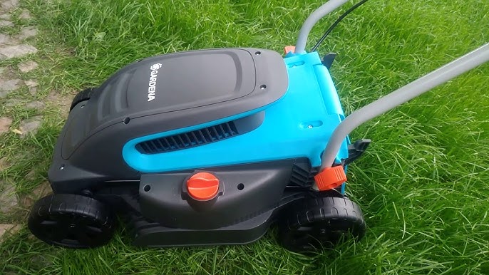 First test of the Gardena PowerMax 1200/32 electric mower - YouTube