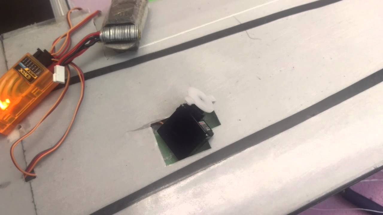 QR Servos Graupner DES 427 BB, Geraeusche