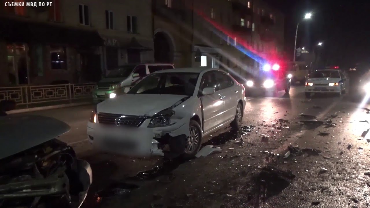 Автомобиль в кызыле