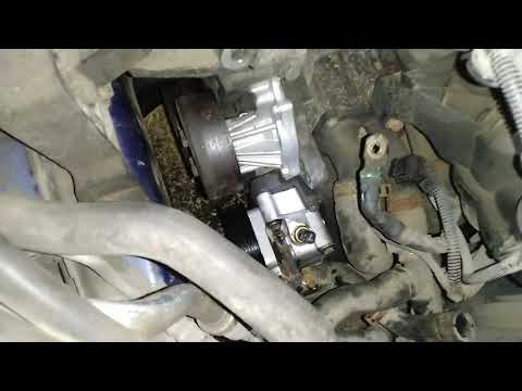 Замена штуцера насоса ГУР  форд фокус 2 Ford Focus II Power Steering Pump