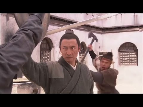 The Kung Fu master's skills are so exceptional. He kills 7 enemies by himself.