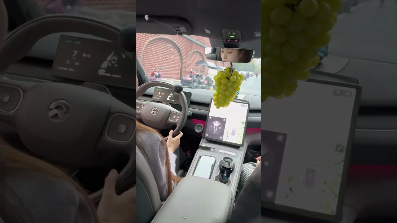 Edible grade car pendant hahahahahaha pendant driving car decoration Jiuer conspicuous bag Uncle