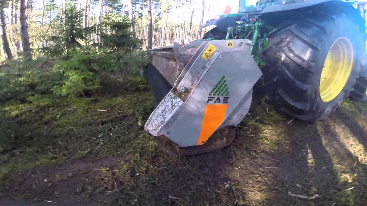 mulczer FAE UML/DT z ciągnikiem John Deere (140KM) _2/4