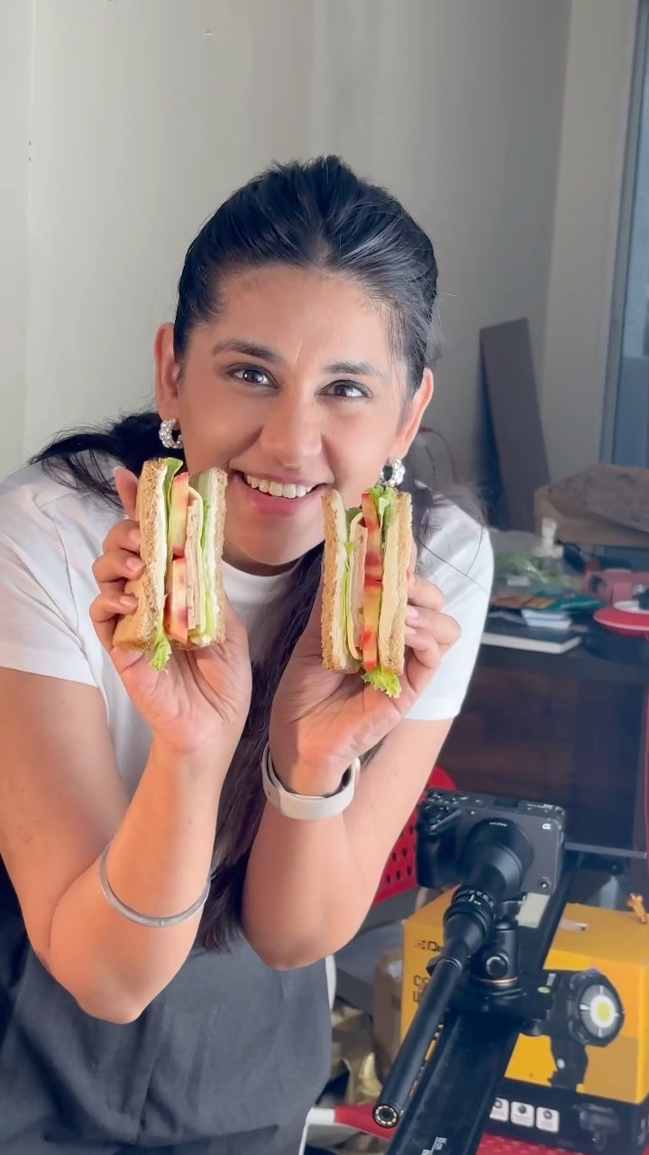 This is how I got this beautiful shot ?? #bts #commercialshoot #cinematic #bread #sandwich #food