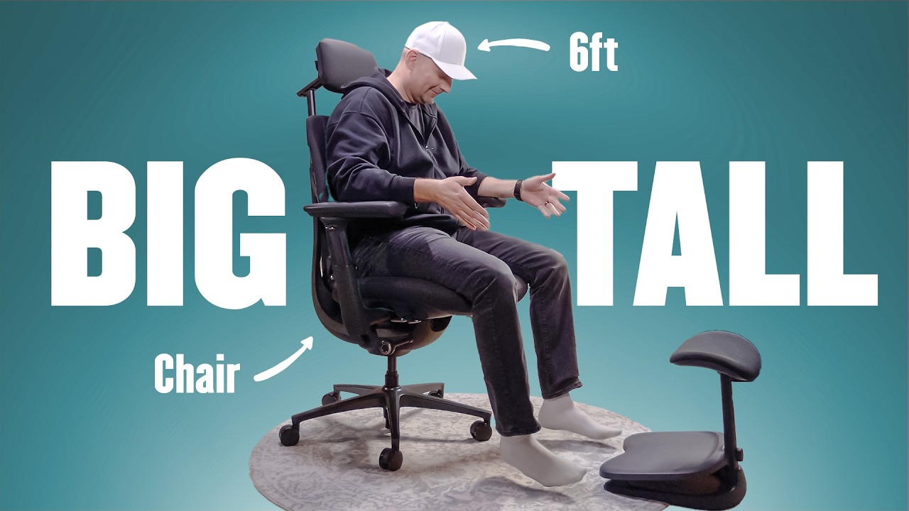 This Chair Made Me Giddy (LiberNovo Maxis)