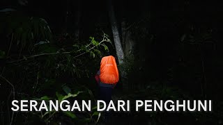 Serangan Para Penghuni Gunung Kawi (Langit Kelabu #2)