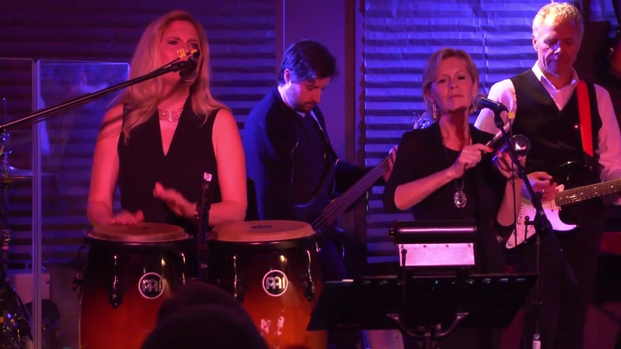 SMOOTH OPERATOR, Performed Live By Jennifer Hanson