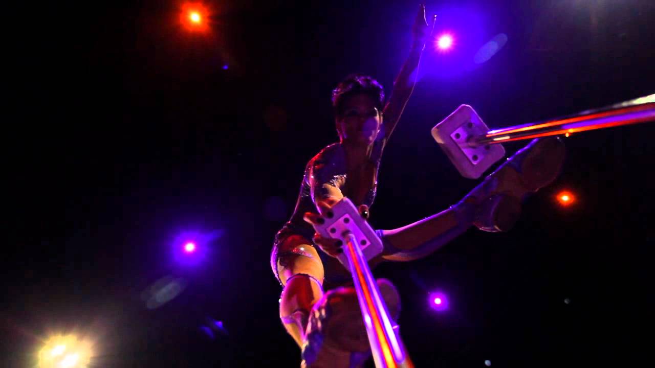 ᴍᴇʟᴀɴɪᴇ ᴄʜʏ - ᴇᴏꜱ @ᴠᴏʏᴀɢᴇ ᴅᴇ ʟᴀ ᴠɪᴇ, ʀᴡꜱ ꜱɪɴɢᴀᴘᴏʀᴇ