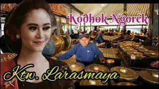 Kodhok Ngorek minggah Ketawang Larasmaya