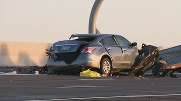 Three dead in wrong-way crash on Loop 101 in Glendale | FOX 10 News