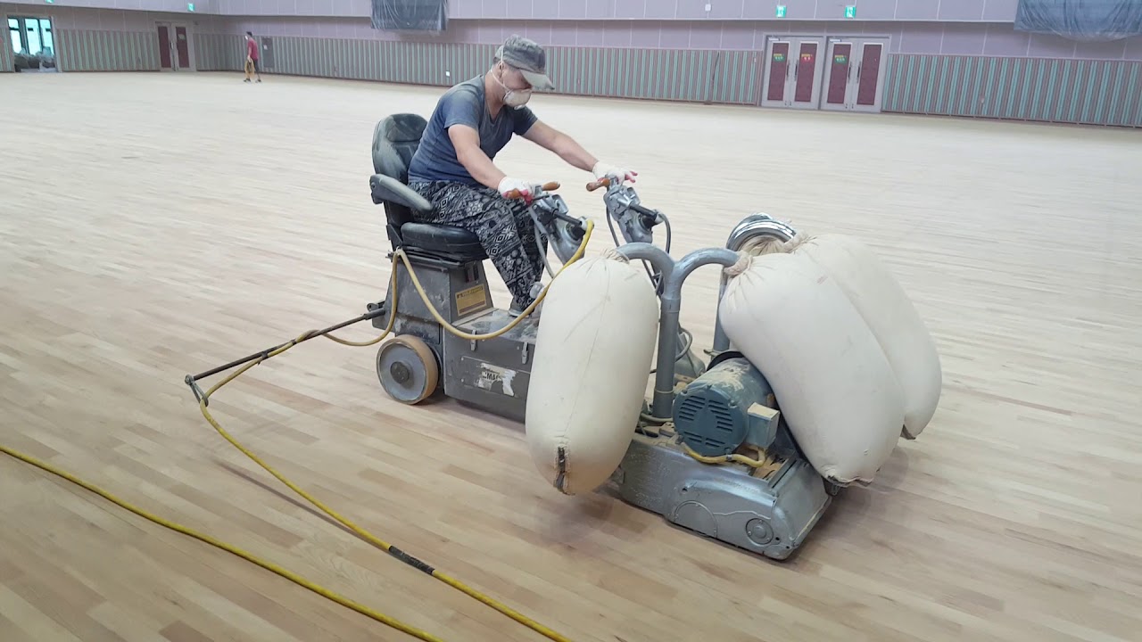 마루샌딩 (gym floor rider sander machine) YouTube
