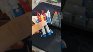 Why is Core Class Starscream so Good! #shorts