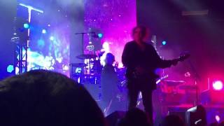 The Cure 40 seconds of Push - Madison Square Garden - 6/20/16 Robert Smith live!