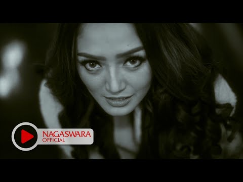 Siti Badriah - Mama Minta Pulsa - Official Music Video - NAGASWARA. 