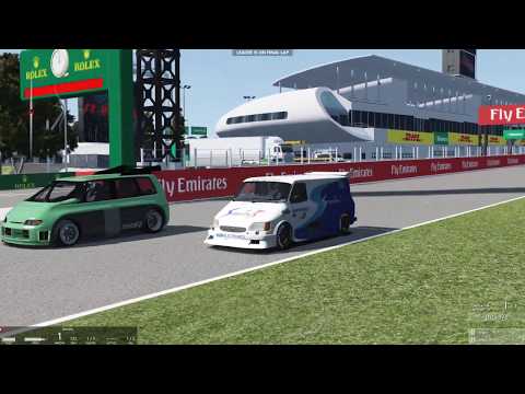 supervan-3-vs-renault-espace-f1.-suzuka,-japón