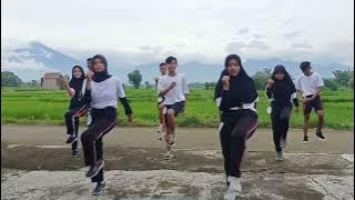 SENAM IRAMA SUKU AMBON, SMANSAKU 12 IPA 3