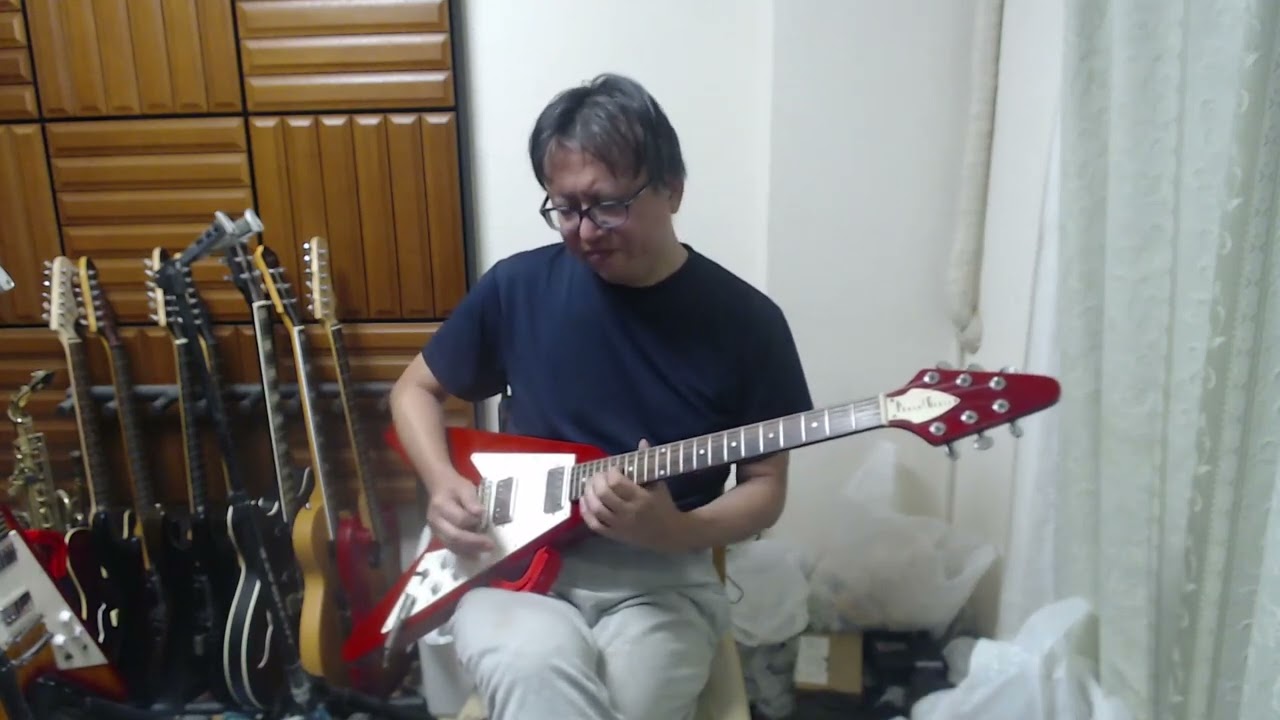 今日の練習 今日はフォトジェニックのフライングV その2 - YouTube