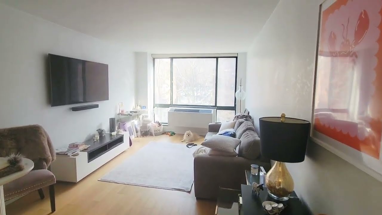 55 West End Ave (G-line)