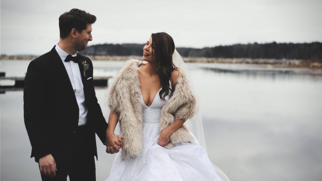 Emotional Seaside Winter Wedding l Nova Scotia