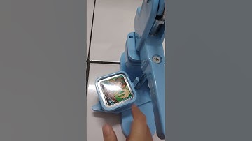 Square button badge #smallbusiness #2025 #shortvideo #buttonmaker #badge