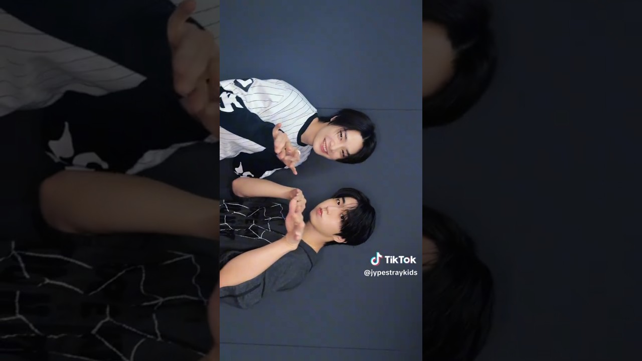 uEllos: tarde pero seguros 😅 