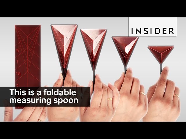Core77 Test Kitchen: Does the Polygons 4-in-1 Measuring Spoon Fold
