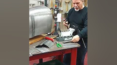 Dagger Tools LP1 edge lipping tool use to prep sheet metal for fusion welding Part 1