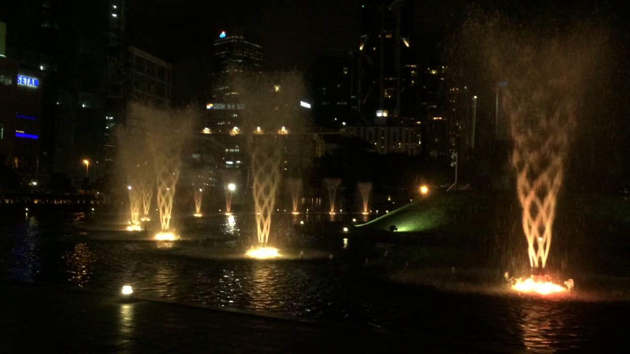 KLCC Petronas Musical Water Fountain Show YouTube