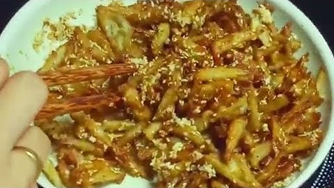 Cá Cơm Chiên Giòn Lăn Mè - Fried Anchovies with Sesame