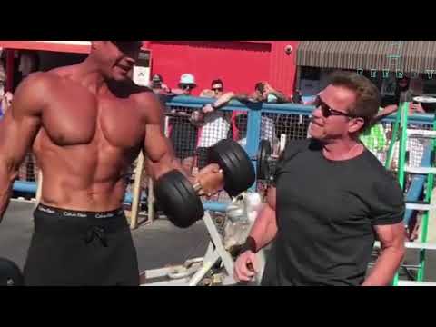70 Year Old Arnold Schwarzenegger Goes Back To Muscle Beach