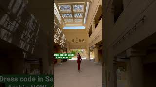 Dress code for expats in Saudi Arabia not required abaya anymore #saudi_arabia #saudi #saudiarabia