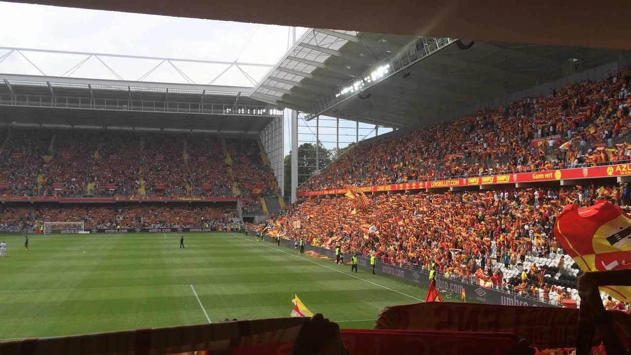 RC Lens : Les premiers Corons dans le nouveau Bollaert 08-08-2015 - YouTube