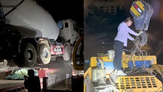 Working Late Into The Night Female Crane Driver Heze