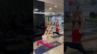 Dynamic yoga flow …#yoga #shortvideo #viral #yogalife ….