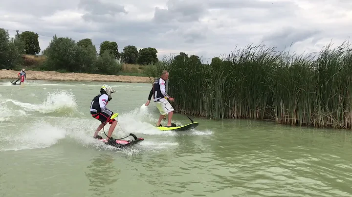 JETSURF ACADEMY - training of jumps with Ivo Strou...