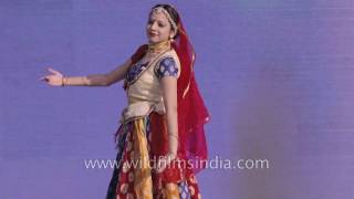Woman dancing in slow motion on a rajasthani folk song padharo mare
desh and ghoomar. ghoomar is traditional dance of rajasthan, india
sindh‚ paki...