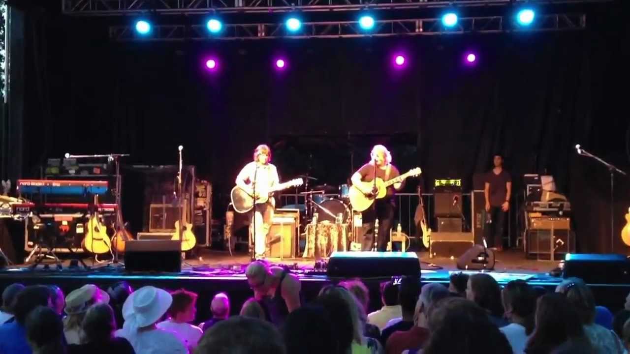 "Kid Fears" Indigo Girls in concert