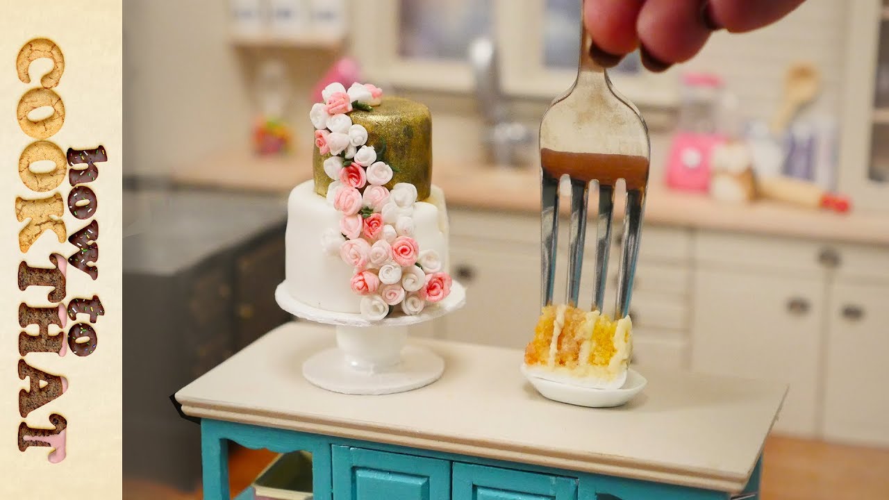 Mini Wedding Cake for Valentine