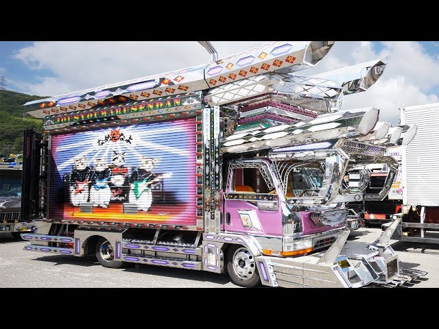 Le tuning extrême de camions au Japon 