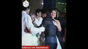 شاروخان ينحني ل اميتاب باتشان احترام و تقدير 